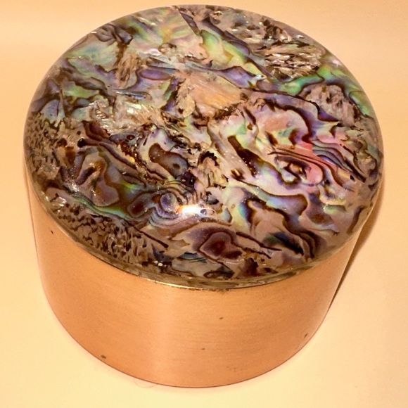 KENDRA SCOTT Rose Gold & Mother of Pearl Dome Jewelry Box, BEAUTIFUL! EUC, Rare! - Picture 9 of 11